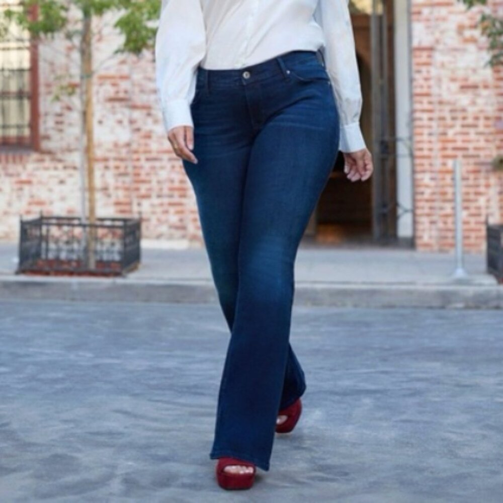 NWOT TORRID Luxe Slim Boot Super Stretch Mid-Rise Jean 16